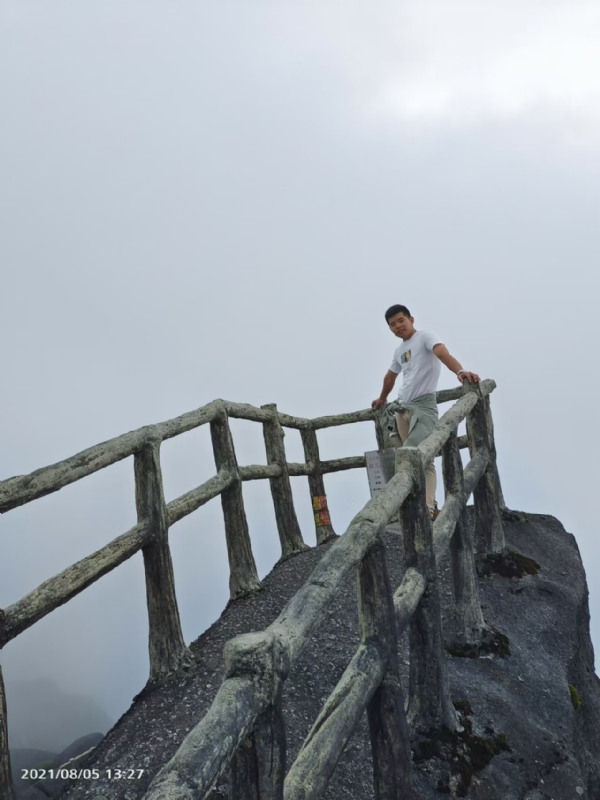 灰色轨迹的第一张照片--桂林蓝颜知己交友网