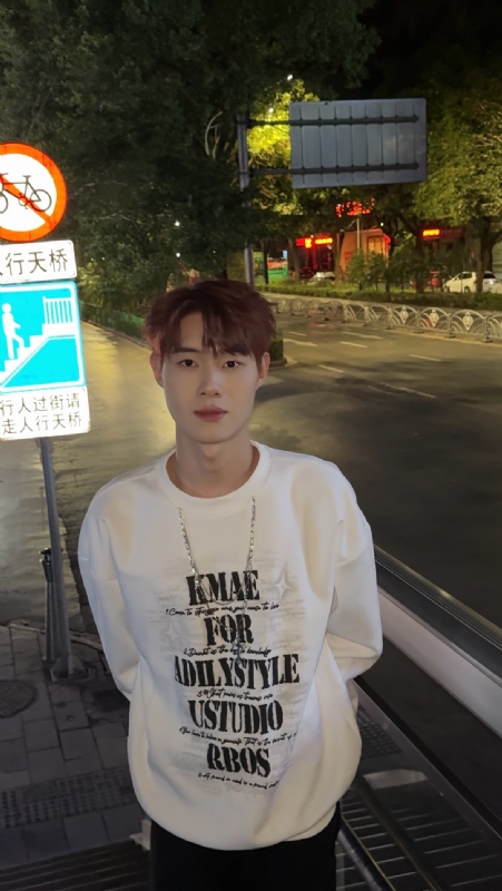 与宇的第二张照片--桂林蓝颜知己交友网